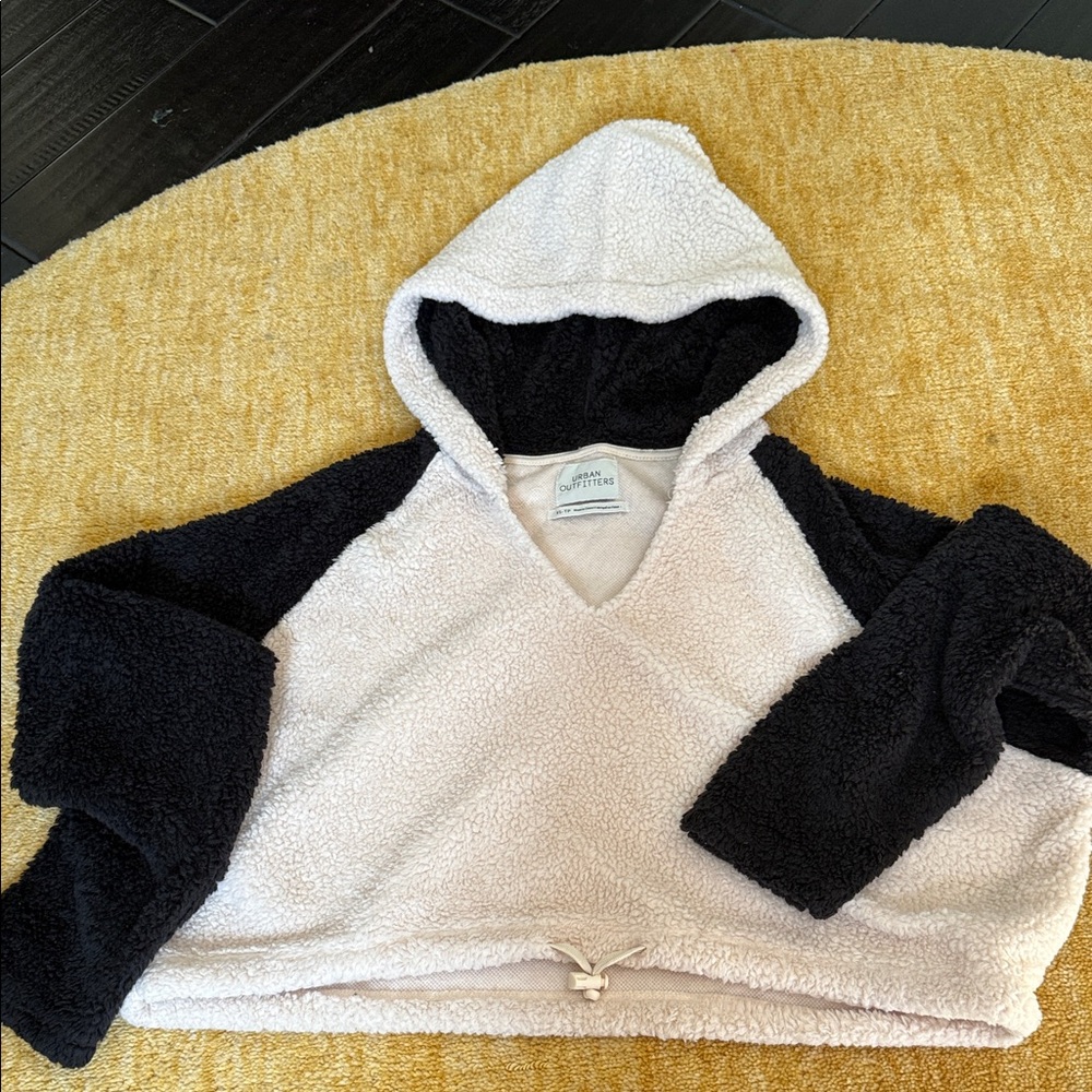 Urban outfitter, soft, flees, panda sweatshirt